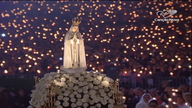Em Portugal, fiéis celebram a devoção à Nossa Senhora de Fátima