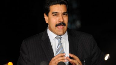 Venezuela reabre parte da fronteira com a Colômbia