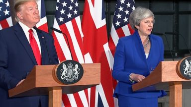 Trump e May se reúnem com jornalistas na Grã-Bretanha