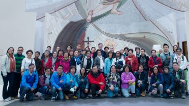 Em peregrinação no Brasil, grupo de chineses visita a Canção Nova