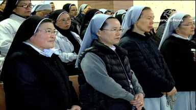 Irmãs coreanas e japonesas visitam a sede da Canção Nova