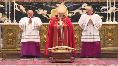 Em Roma, Papa celebra cerimônia de exéquias do Cardeal Silvestrini