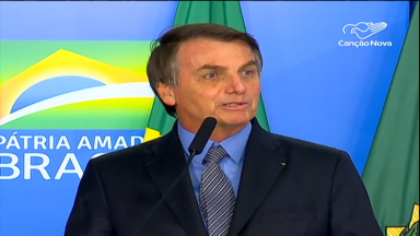 Após cirurgia, presidente Jair Bolsonaro segue se recuperando