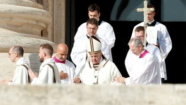 Papa Francisco pede fim da violência na Síria e no Equador