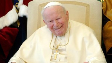Em 1978, João Paulo II celebrava sua primeira missa como Papa