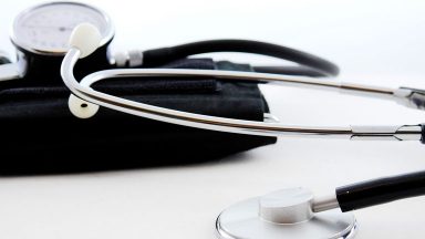 Senado aprova criação do programa Médicos pelo Brasil