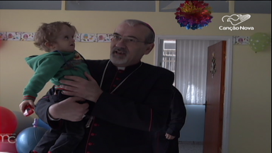 Em visita a Gaza, Dom Pizzaballa celebra Natal com cristãos locais