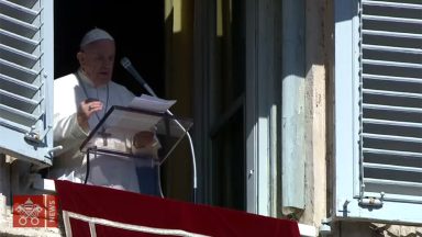 Angelus: Papa recorda o Sermão da Montanha e aplicação das leis