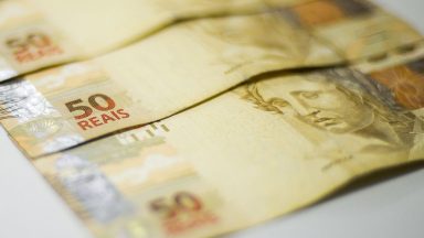 Receita antecipa pagamento de lotes de restituição do Imposto de Renda