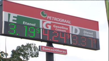 Preço da gasolina cai pela quarta vez consecutiva nas refinarias