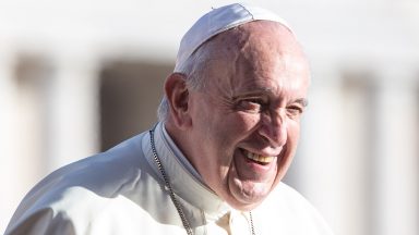 Mensagem: Papa pede comunicação baseada na verdade e no encontro
