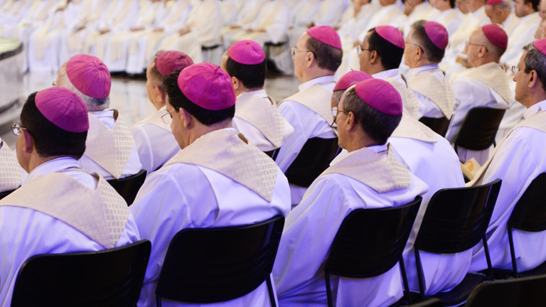 Sinodo Bispos Vaticano anuncia Sínodo dos Bispos com articulação em três fases