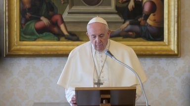 Papa institui nova comissão para o estudo do diaconato feminino