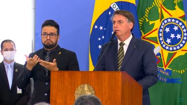 Em Brasília, posse de diretor-geral da PF é suspensa
