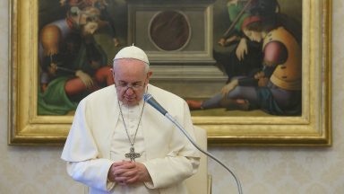 Dia de Prevenção do Suicídio: abrir o coração a Jesus, pede o Papa