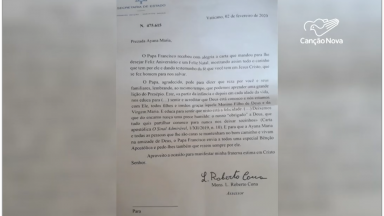 Uma brasileirinha recebe carta do Papa em meio à quarentena