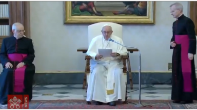 Na Catequese da semana, Papa Francisco medita sobre a oração