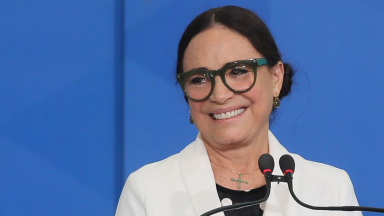 Regina Duarte deixa Secretaria Especial de Cultura