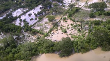 Chuvas em El Salvador causam deslizamentos e mortes