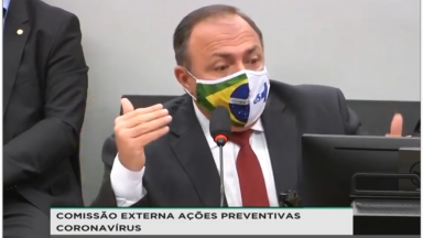 Eduardo Pazuello presta depoimento na Câmara dos Deputados