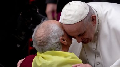 Papa: sociedade precisa dar lugar aos idosos, sem eles não há futuro
