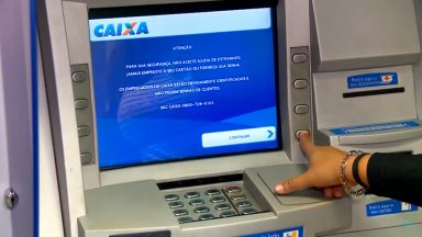 Por suspeitas de fraude, Caixa bloqueia contas do auxílio emergencial