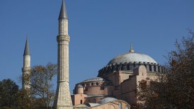 Decisão de tornar Santa Sofia local de culto islâmico está nas mãos do presidente