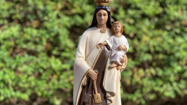 Em tweet, Papa recorda dia de Nossa Senhora do Carmo
