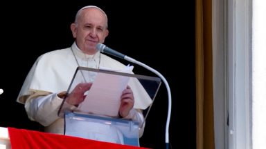 Papa pede generosidade dos cristãos às comunidades da Terra Santa