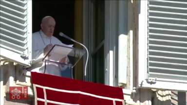 Papa Francisco pede paz na Líbia e agradece pela libertação de sacerdote