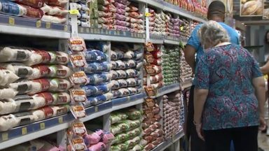 Aumento da inflação diminui o poder de compra do consumidor