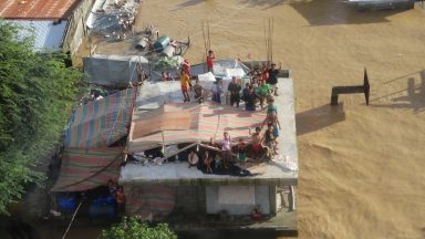 Diocese filipina atingida por tufão pede água potável