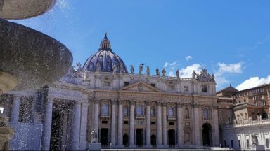 Beatificação de seis religiosos é recordada pelo Papa