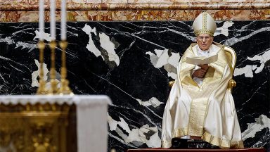 No Vaticano é celebrada a liturgia de agradecimento pelo fim do ano