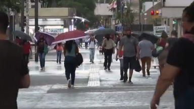 Com avanço do vírus em todo o estado, SP recua para fase amarela