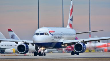 Covid-19: começa hoje restrição de voos vindos do Reino Unido