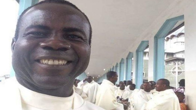 Igreja na Nigéria pede orações pelo bispo sequestrado Dom Chikwe