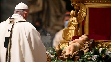 Luz, humildade, ternura de Deus: as homilias do Papa Francisco no Natal
