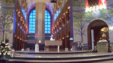 Santuário Nacional de Aparecida recebe fiéis no primeiro dia do ano