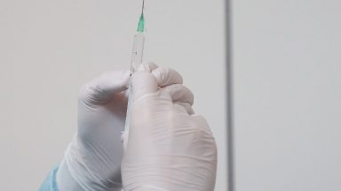 Pontifícia Academia para a Vida emite nota sobre distribuição das vacinas