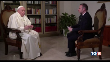 Em entrevista, Papa Francisco afirma que vai se vacinar contra a covid-19