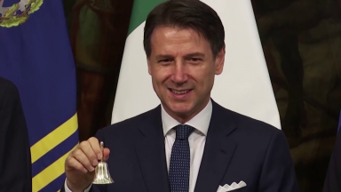 Primeiro-ministro da Itália, Giuseppe Conte, renuncia