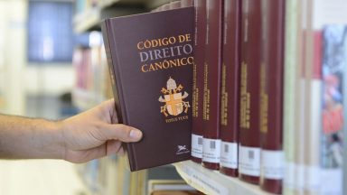 Em SP, Faculdade de Direito Canônico promove aula inaugural virtual