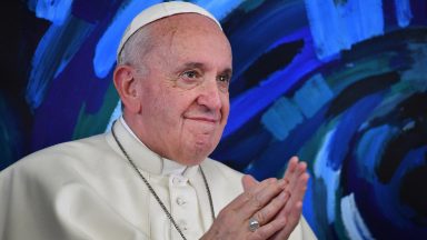 Que a visita do Papa possa contribuir para a paz no Iraque, diz bispo