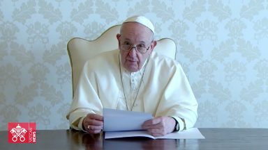 Papa aos iraquianos: “sou peregrino penitente, de paz e de esperança