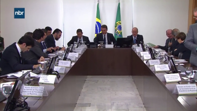 Presidente Jair Bolsonaro troca 6 ministros na administração federal