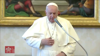 Na Catequese, Papa Francisco comenta sobre o Tríduo Pascal