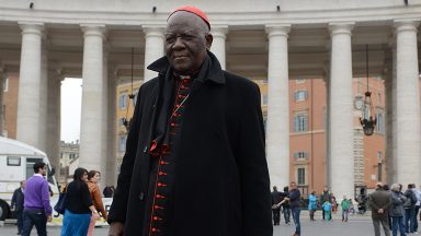 Falece aos 90 anos cardeal Christian Wiyghan Tumi