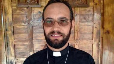 Padre Carlassare: violência não pode obscurecer o bem na África