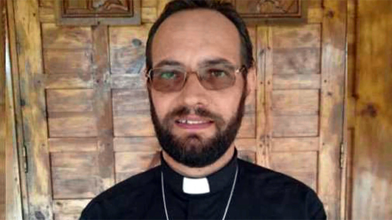 Padre Carlassare Youtube Papa impulsionará pacificação no Sudão do Sul, comenta bispo local